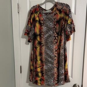 Women’s Multicolor Animal Print Tunic Top